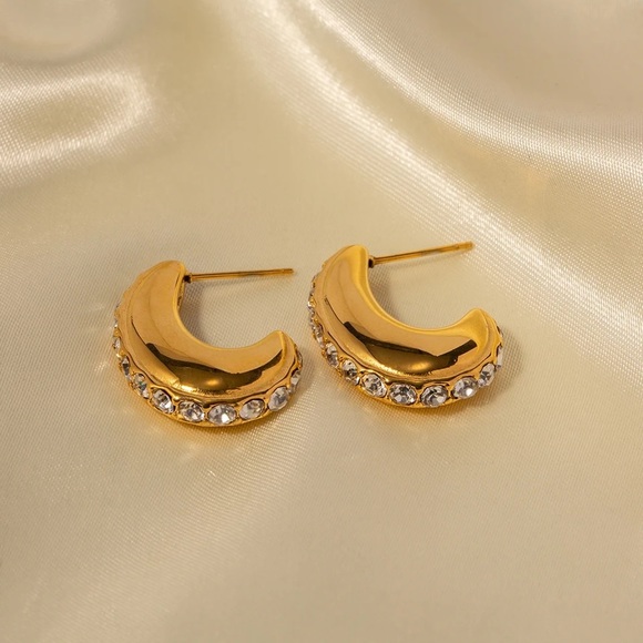◾️18K Gold Plated Cubic Zircon Chic Charm Earrings - Picture 5 of 7